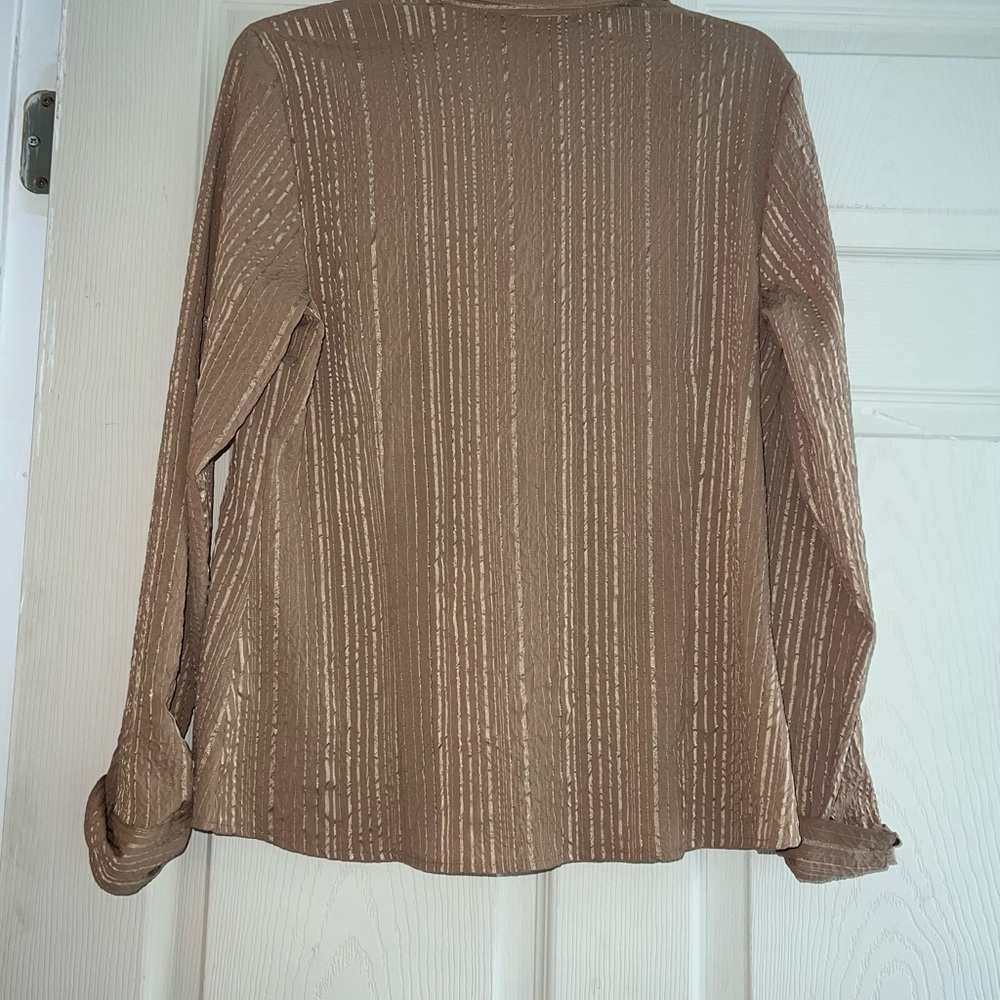 Laura Scott Button Up Shirt - Picture 2 of 3